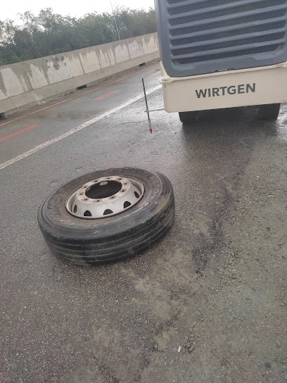 BORRACHARIA MÓVEL (SOCORRO 24 HORAS) em Santos - SP