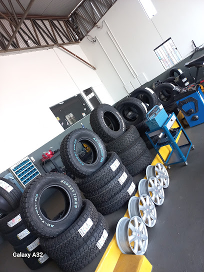Imagem ilustrativa da empresa Mult Pneus auto center troca de óleo e borracharia em Rondonópolis - MT